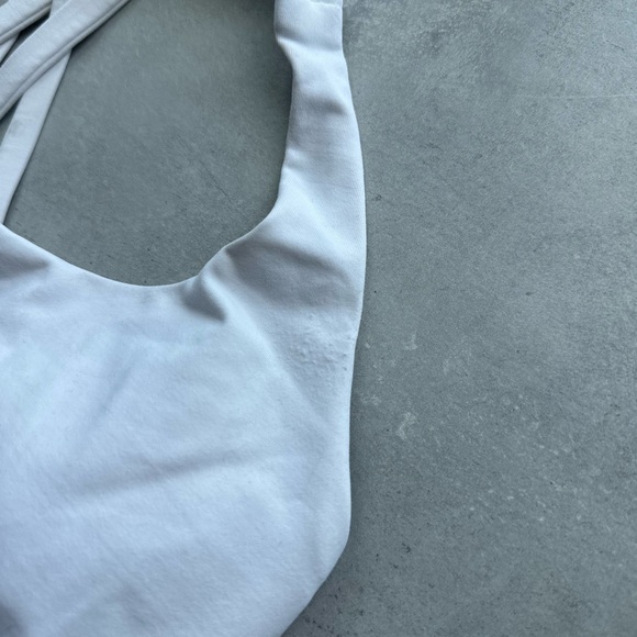 NWOT lululemon WHITE sports bra - Picture 8 of 10